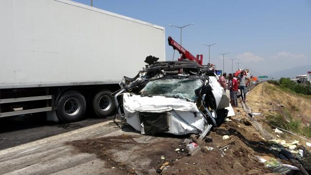 Osmaniye'de kamyon tıra çarptı: 1 ölü, 2 yaralı